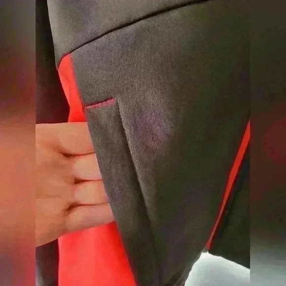 CFL CALGARY STAMPEDERS REEBOK authentic sideline softshell jacket. Men's Med - Picture 8 of 12